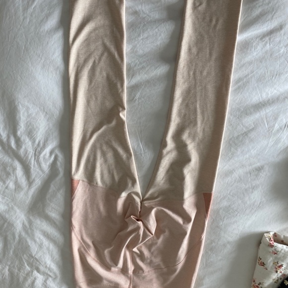 Ever Worn Outdoor Voices Two Tone Leggings Size S - Picture 3 of 6